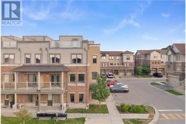 E8 - 70 WILLOWRUN DRIVE