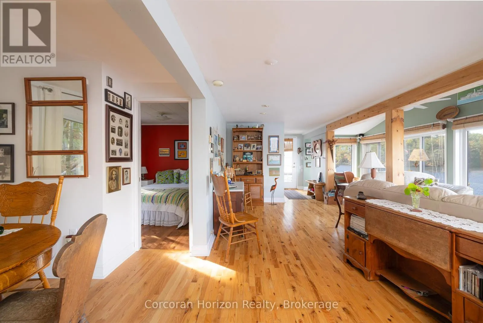 566 HUNGRY BAY ROAD W