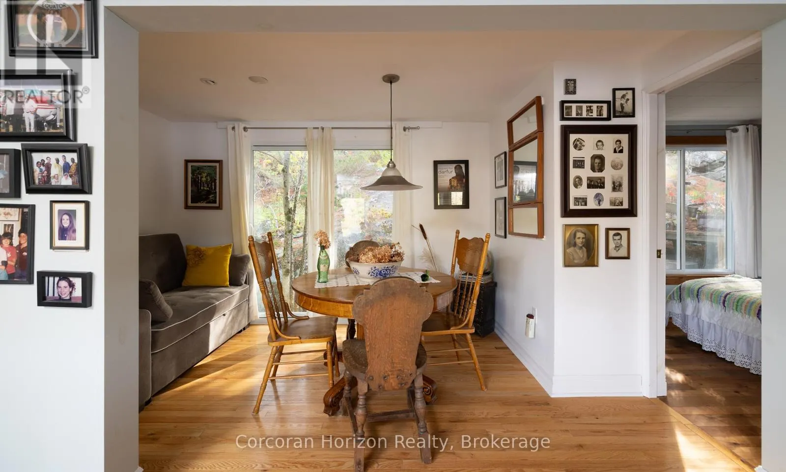 566 HUNGRY BAY ROAD W
