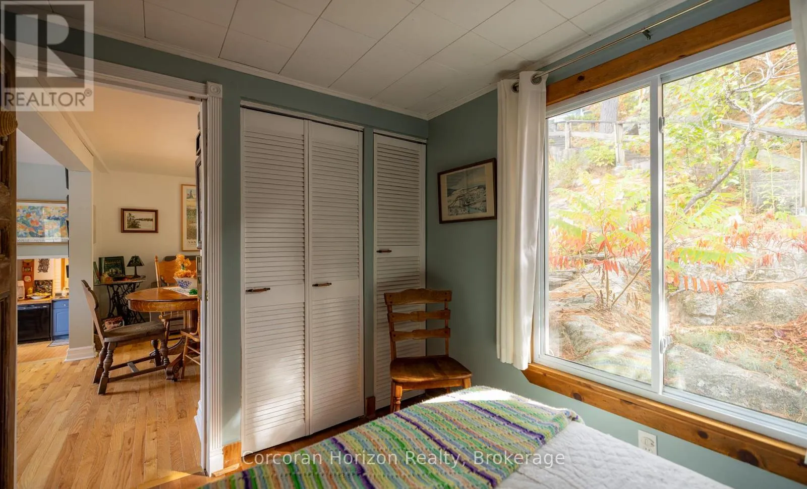 566 HUNGRY BAY ROAD W