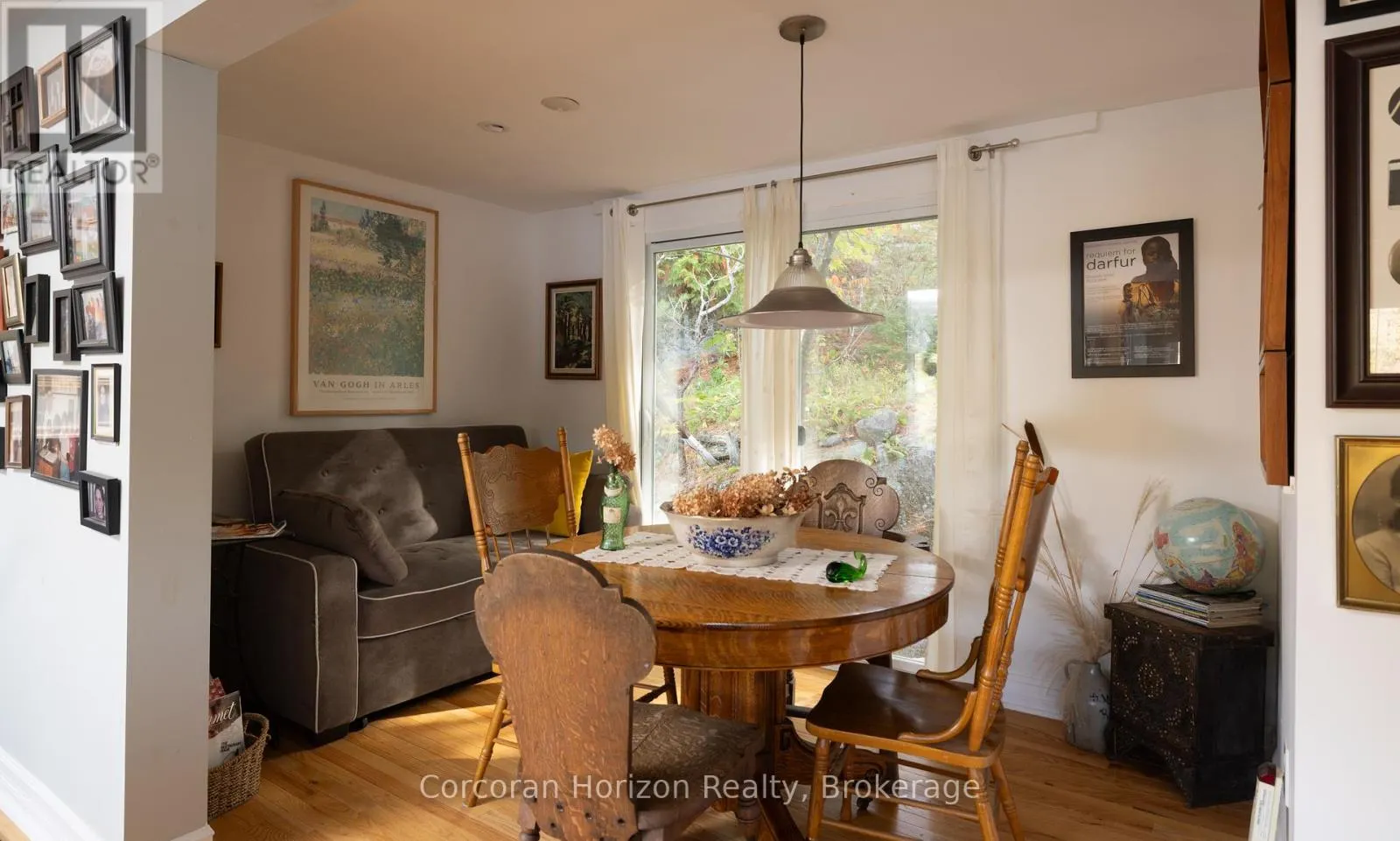 566 HUNGRY BAY ROAD W