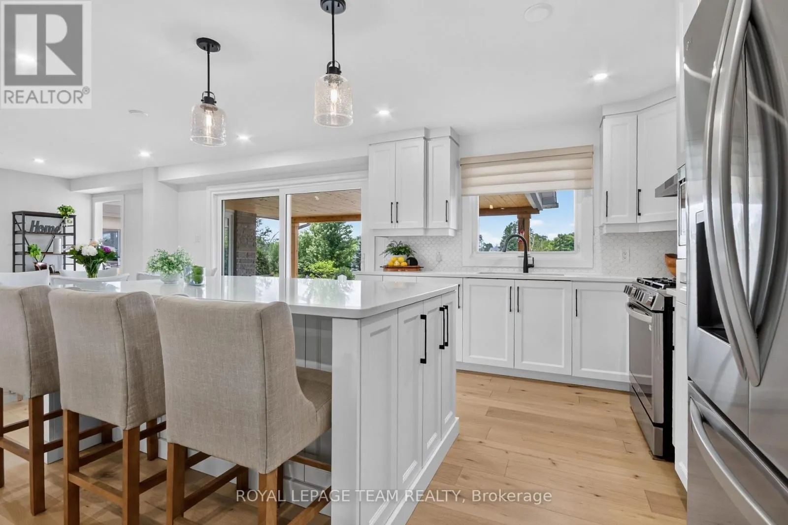 2710 RIVER ROAD