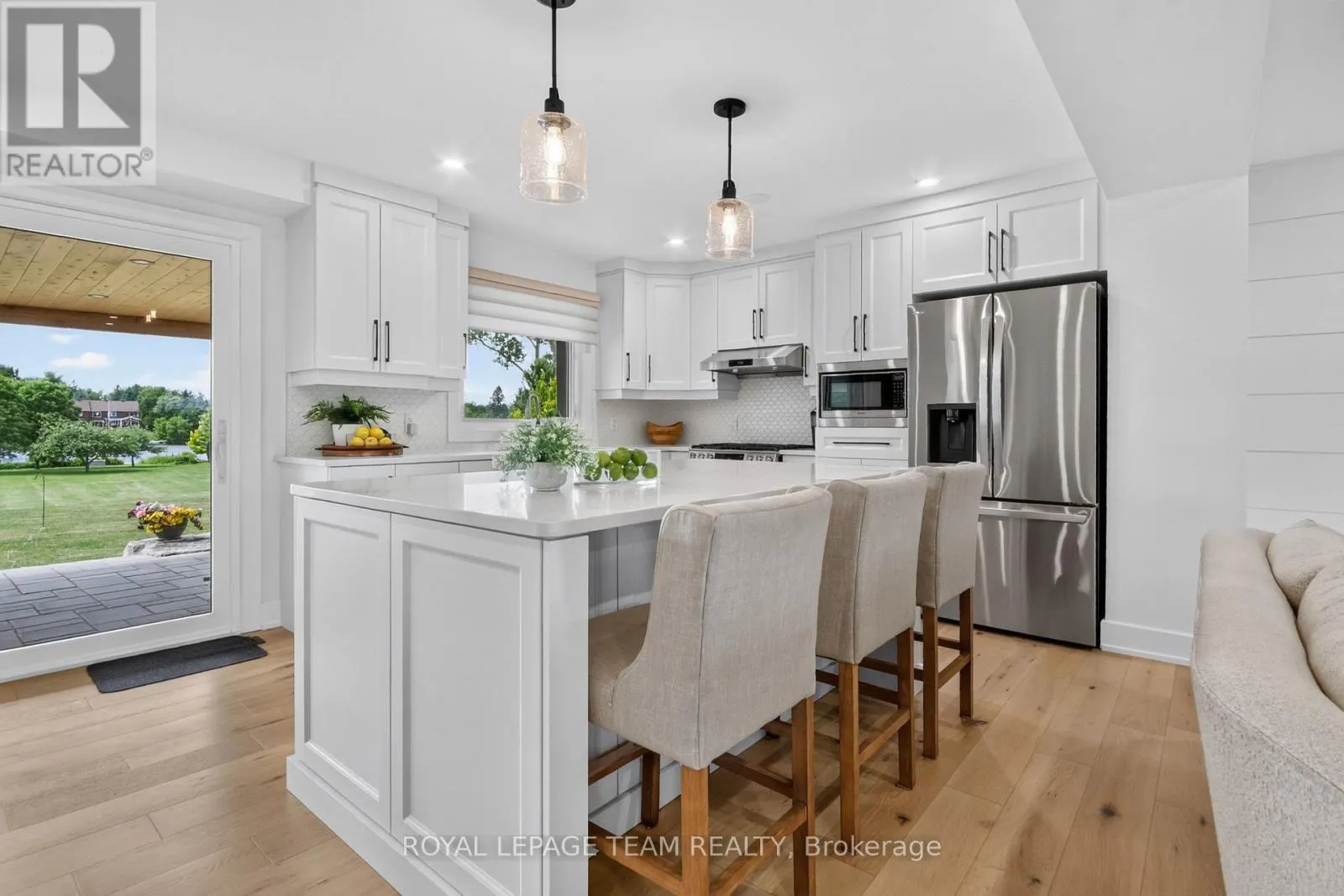 2710 RIVER ROAD