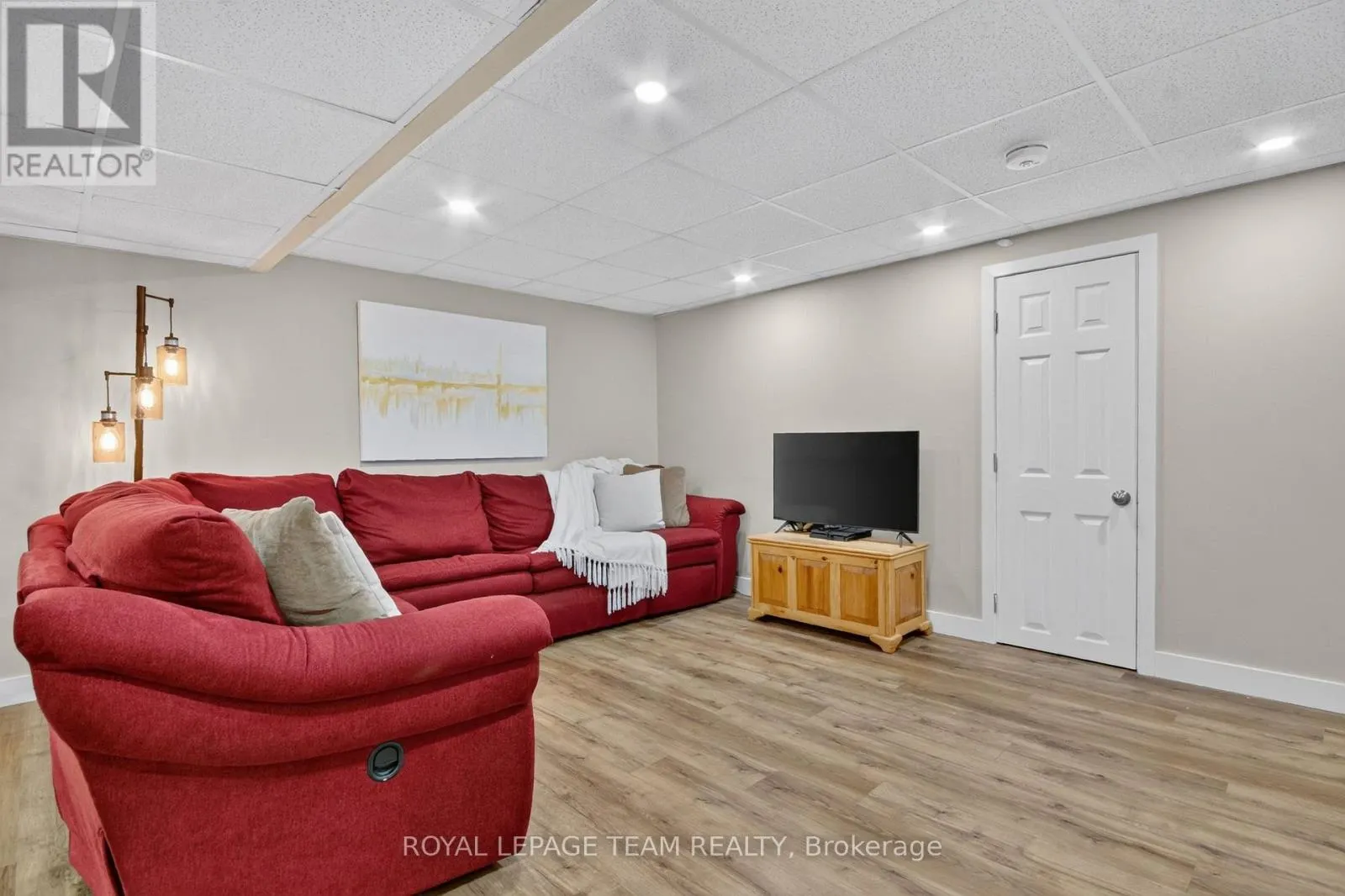 2710 RIVER ROAD