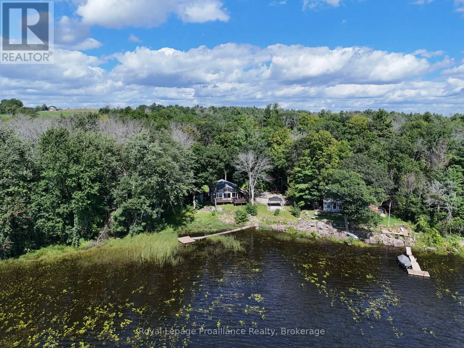 214 LAKEVIEW LANE
