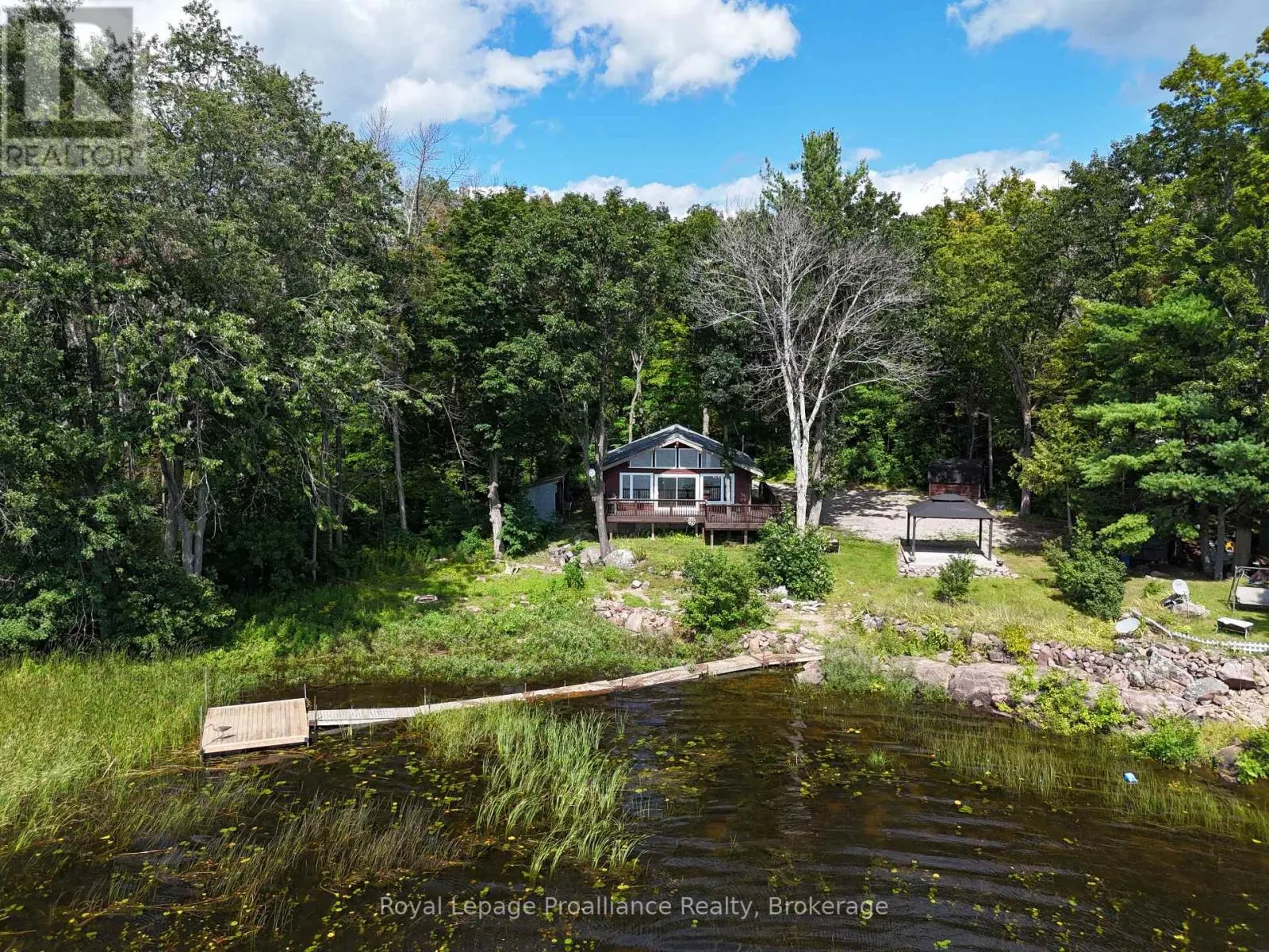 214 LAKEVIEW LANE