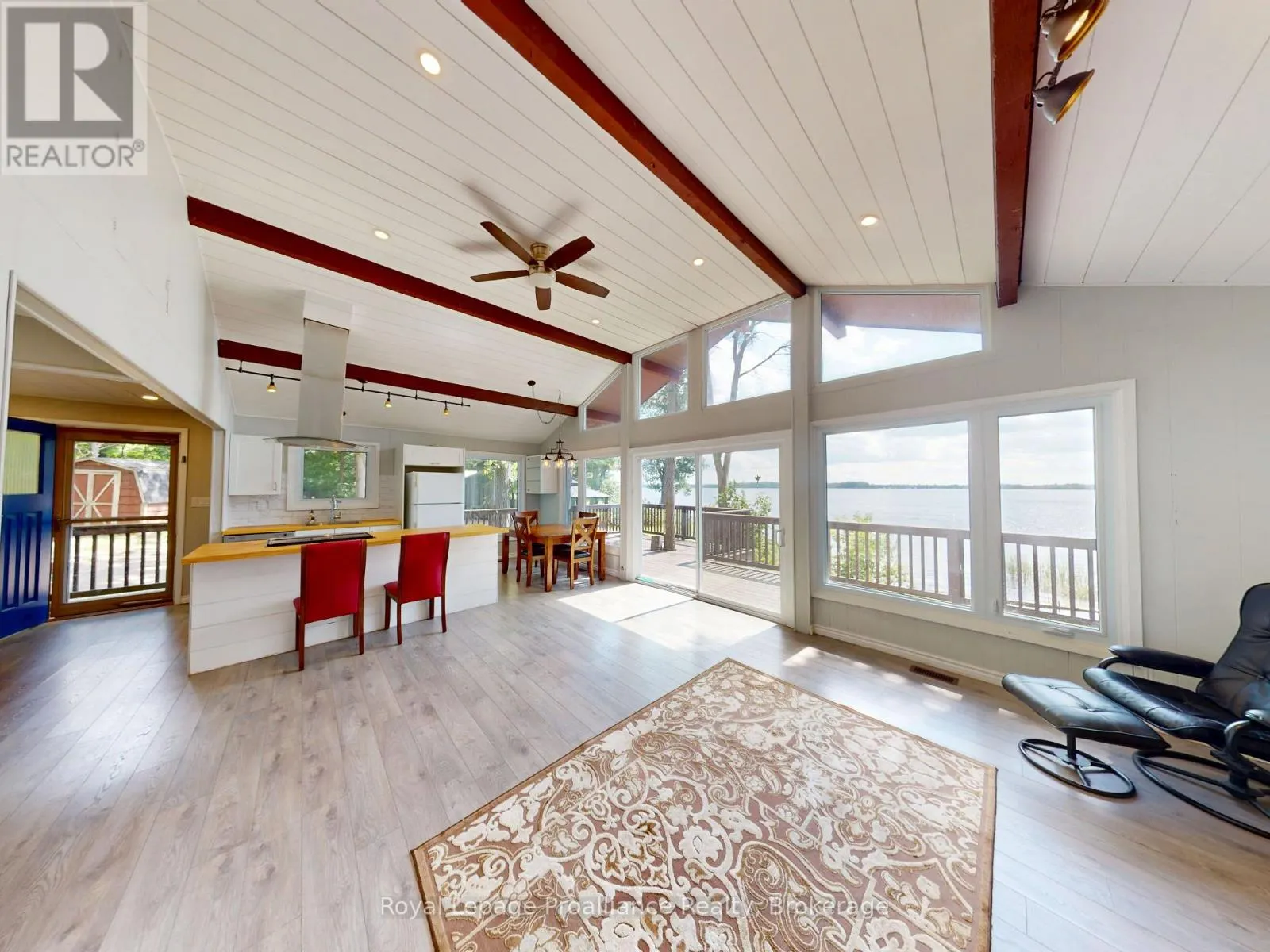 214 LAKEVIEW LANE