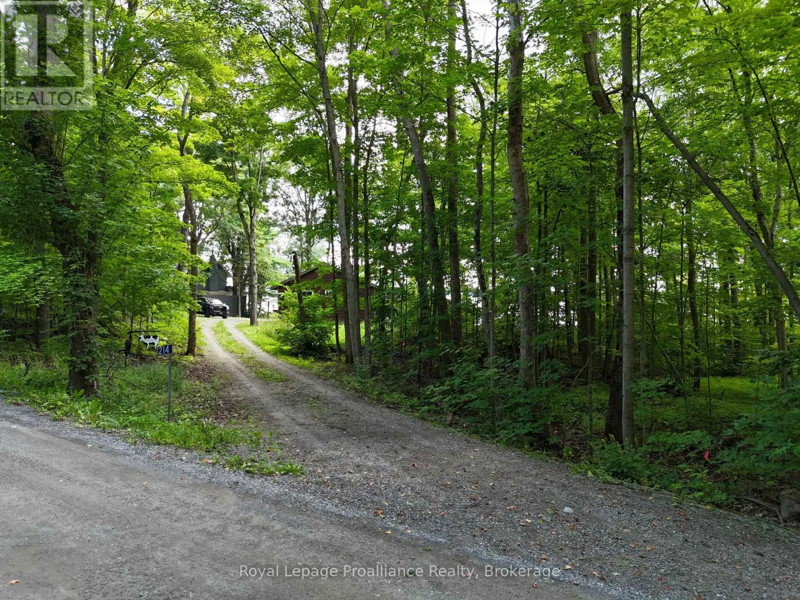 214 LAKEVIEW LANE