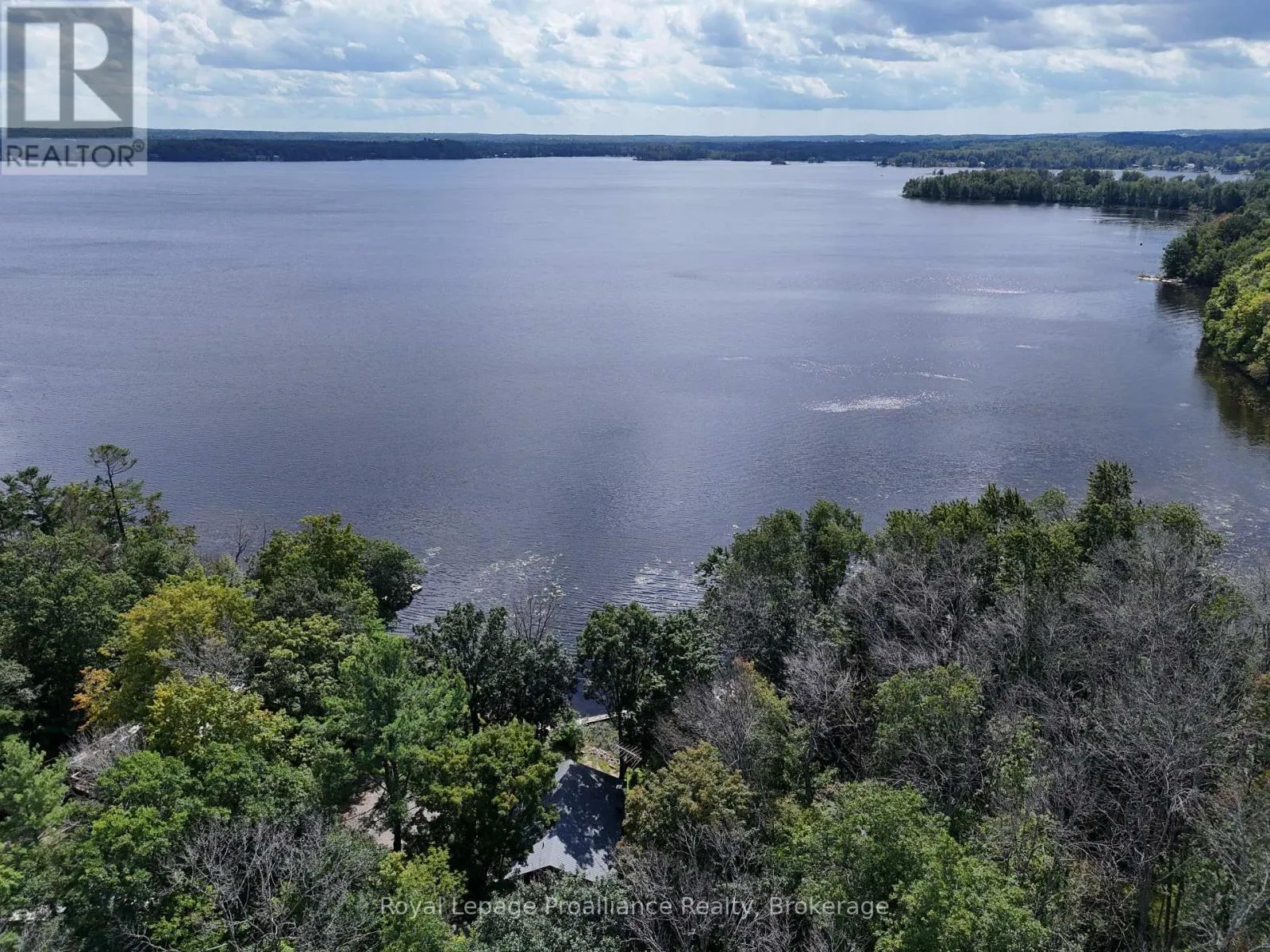 214 LAKEVIEW LANE