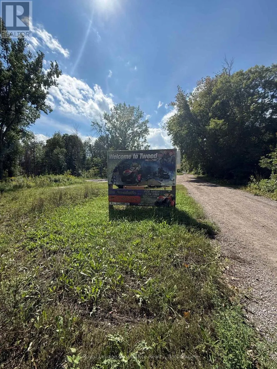 214 LAKEVIEW LANE