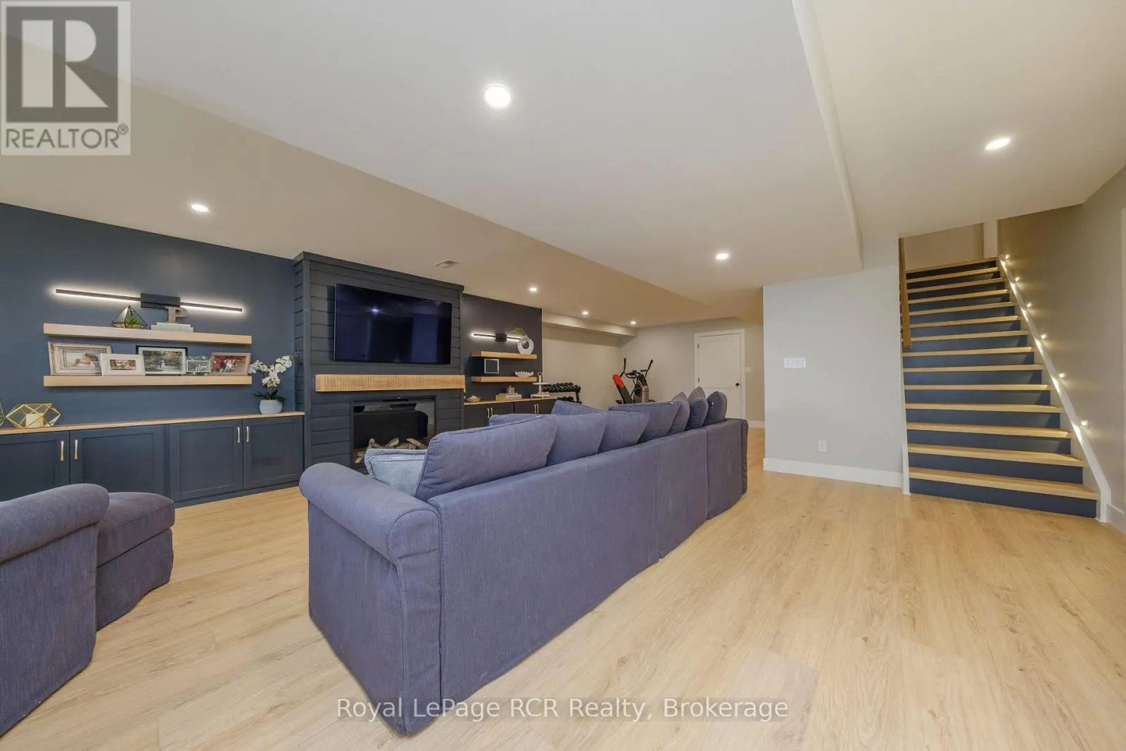 22 NICKASON DRIVE