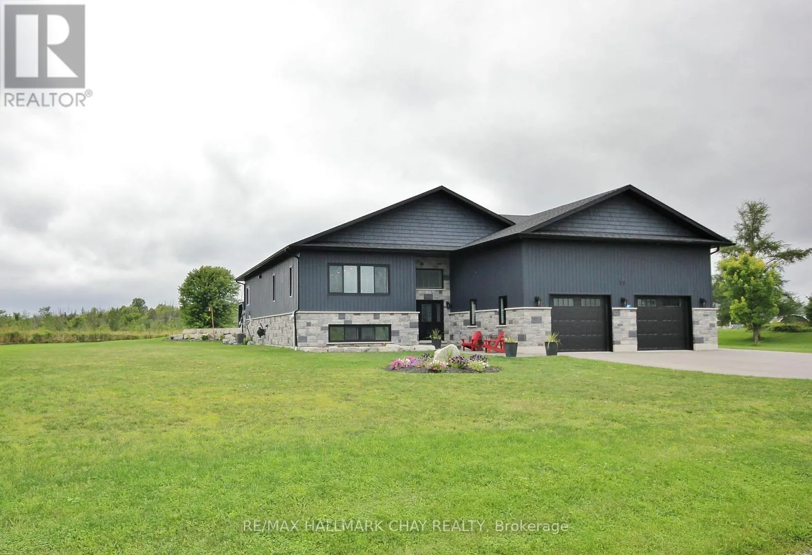 37 HILLSIDE DRIVE