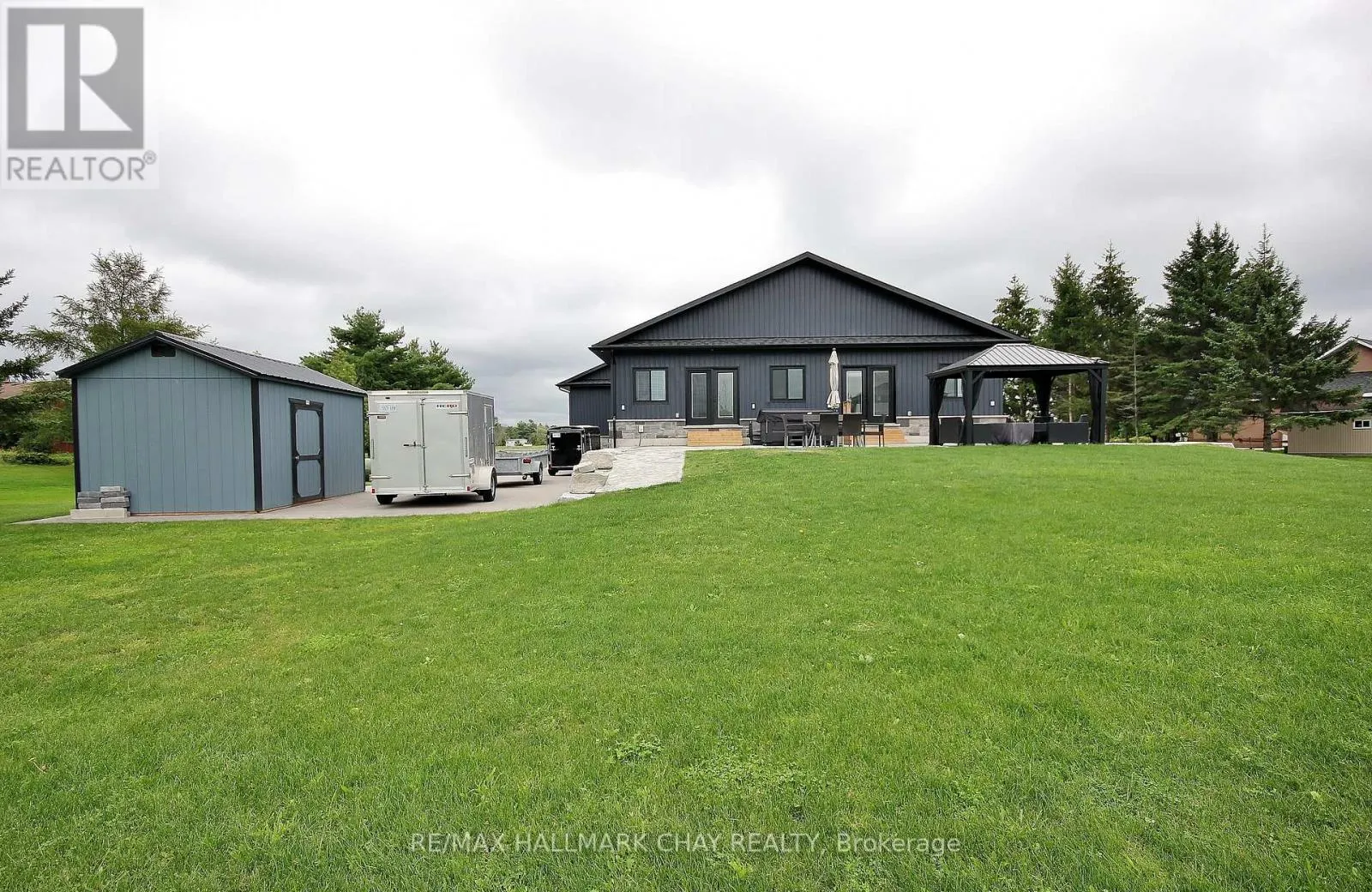 37 HILLSIDE DRIVE