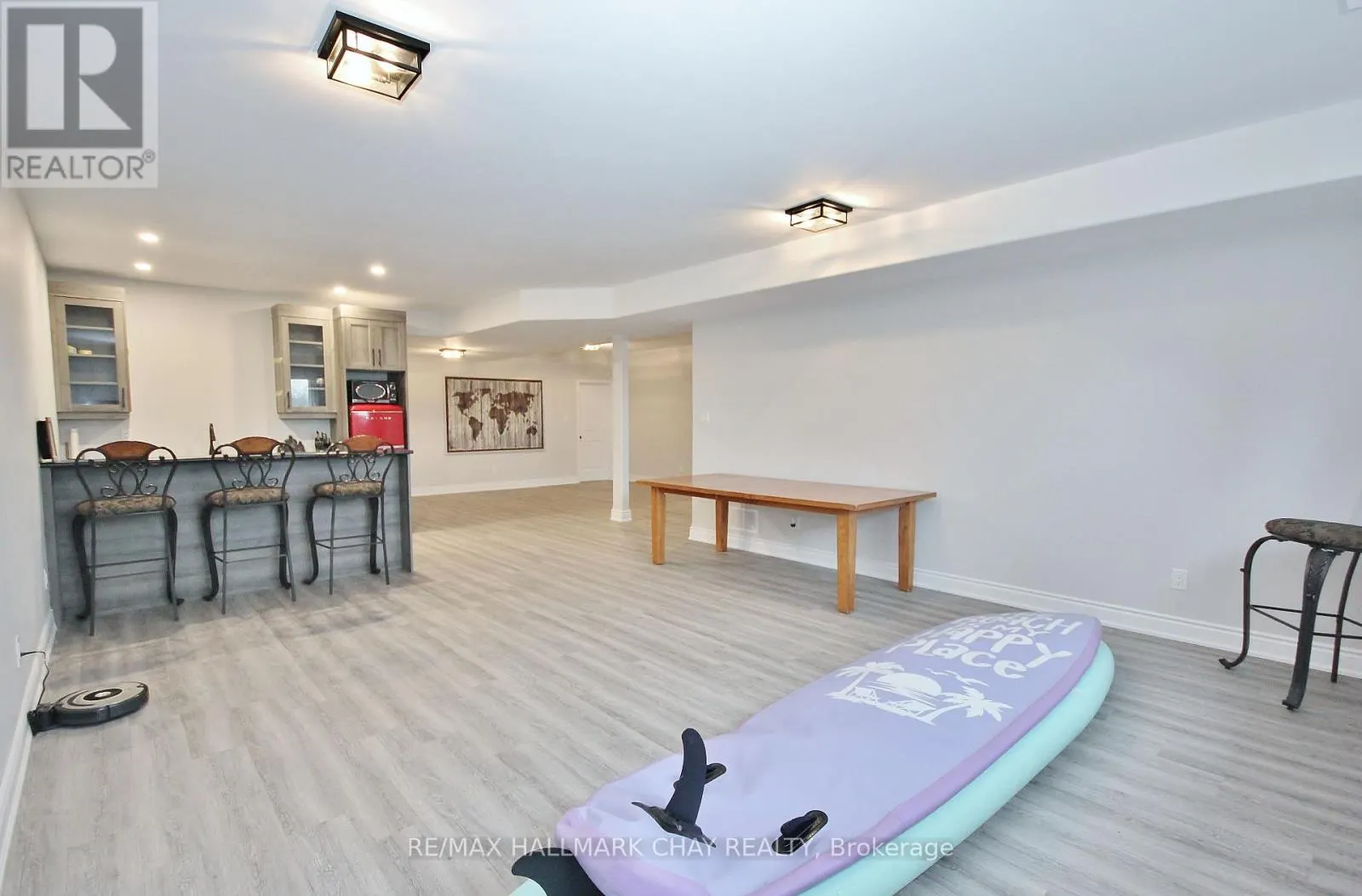 37 HILLSIDE DRIVE