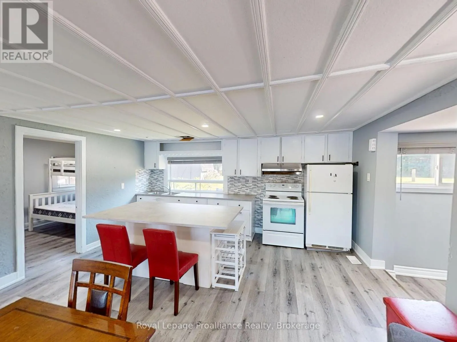 24 COSY COVE LANE