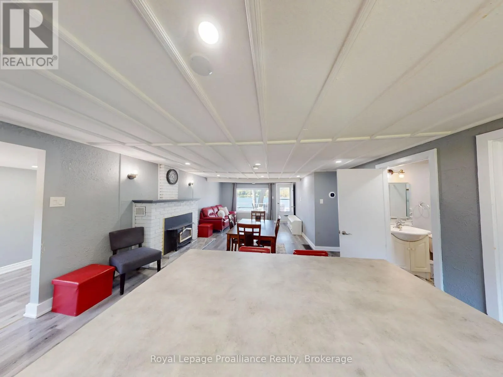 24 COSY COVE LANE