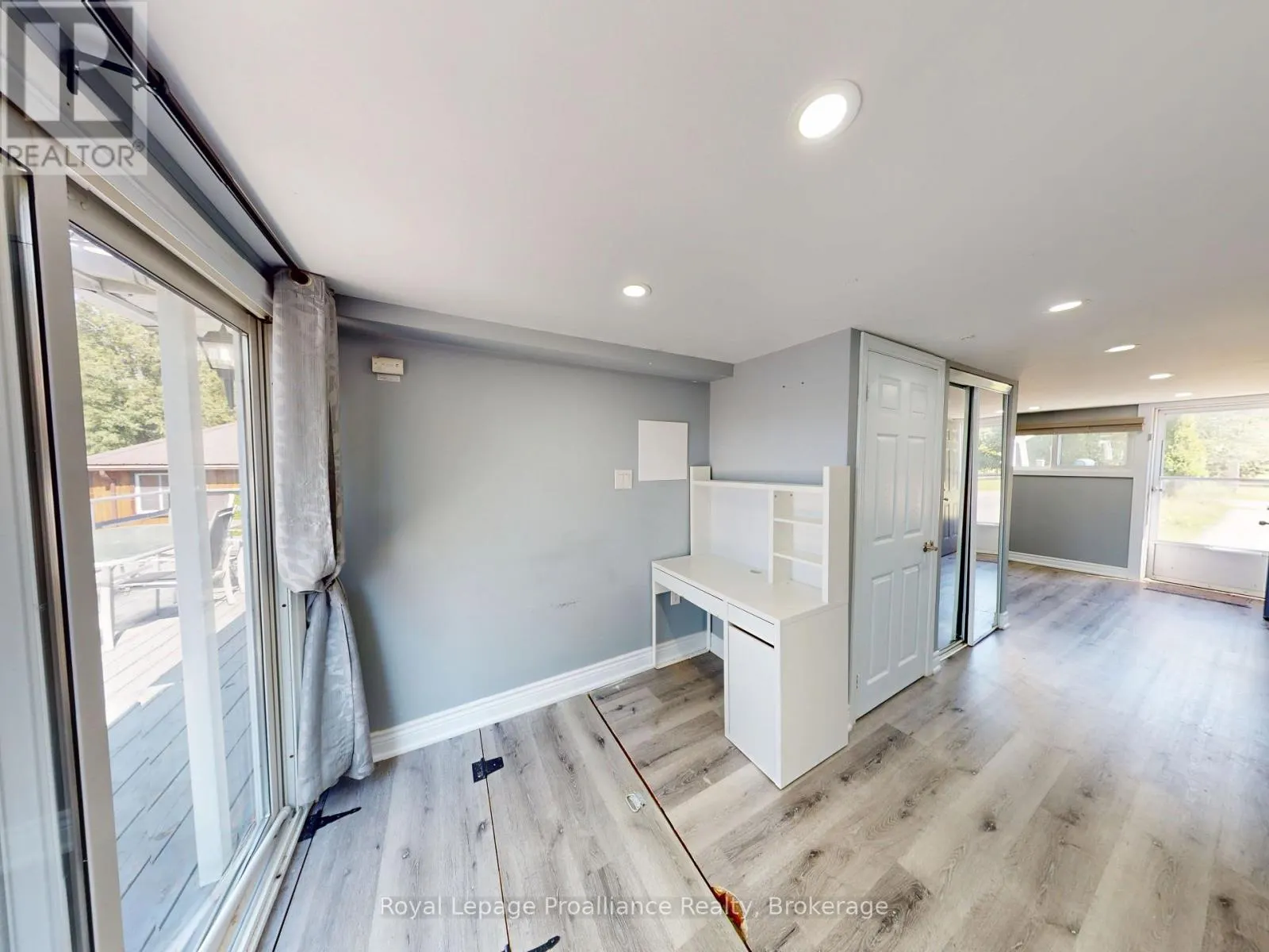 24 COSY COVE LANE