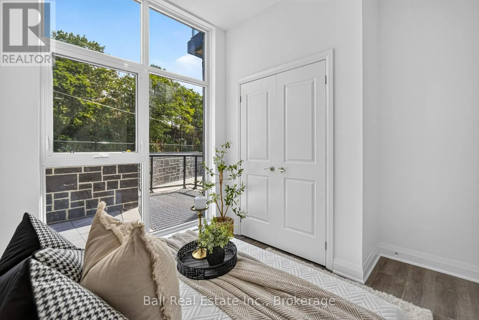 116 - 99 LOUISA STREET #116