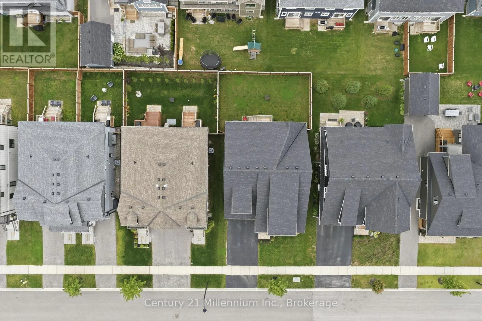 132 SYCAMORE STREET