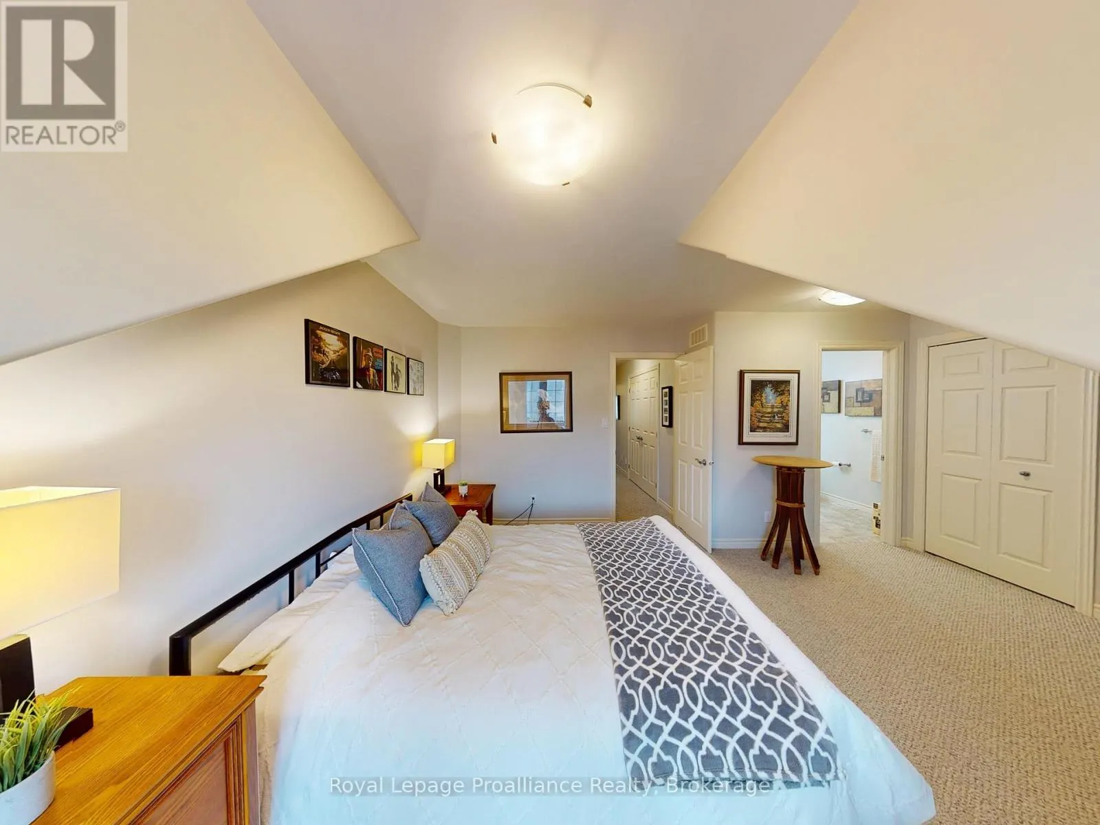 33 - 194 HAIG ROAD #33