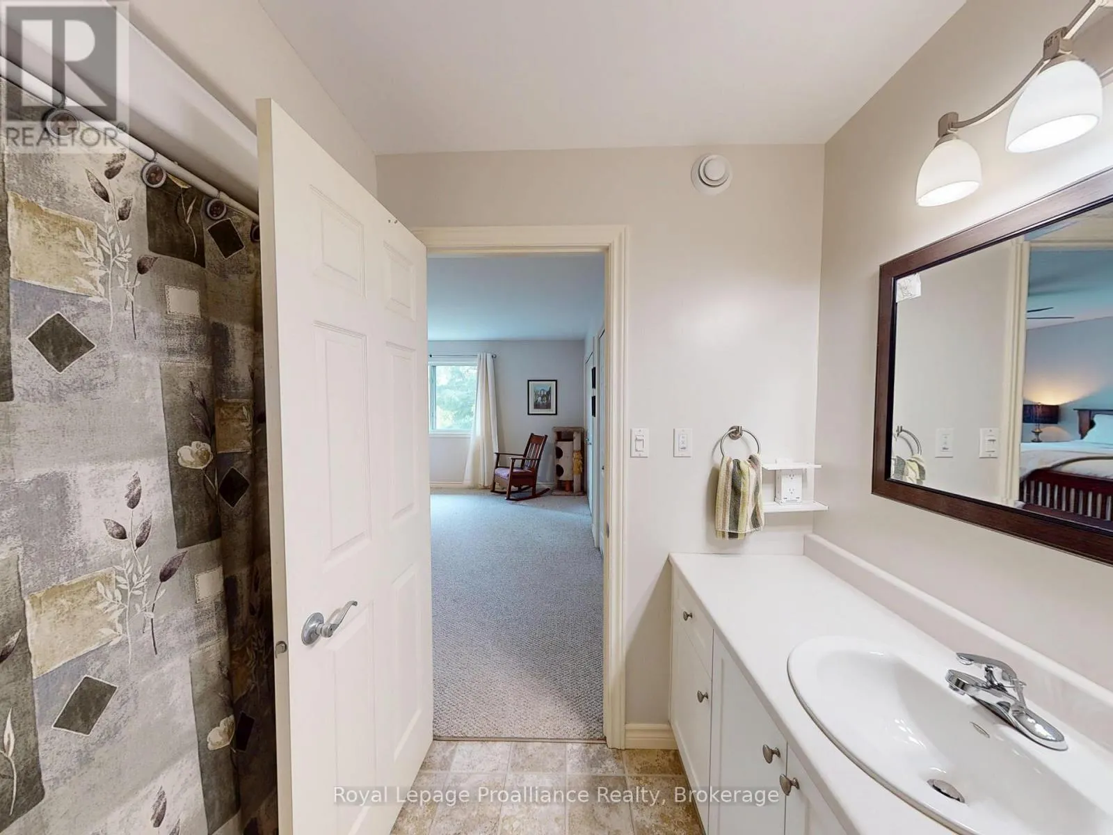33 - 194 HAIG ROAD #33