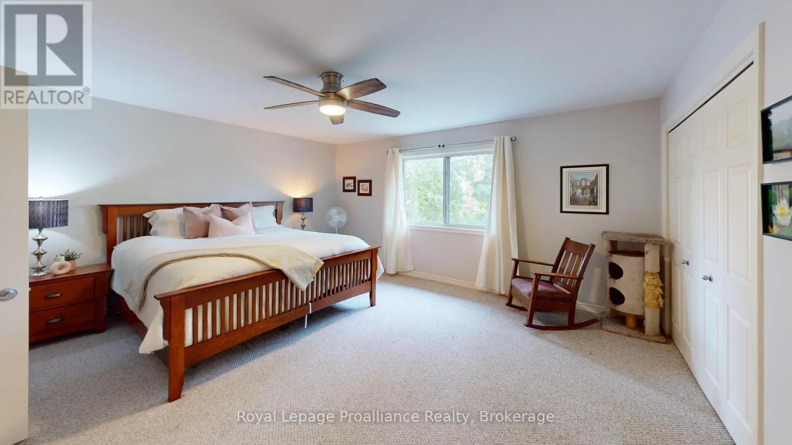 33 - 194 HAIG ROAD #33