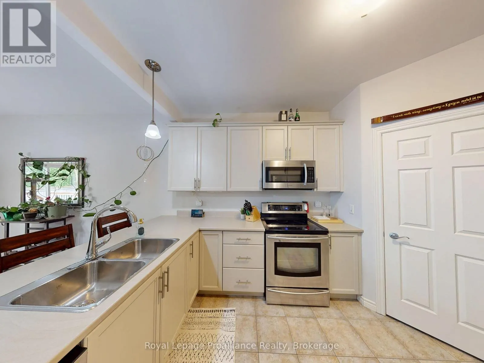 33 - 194 HAIG ROAD #33