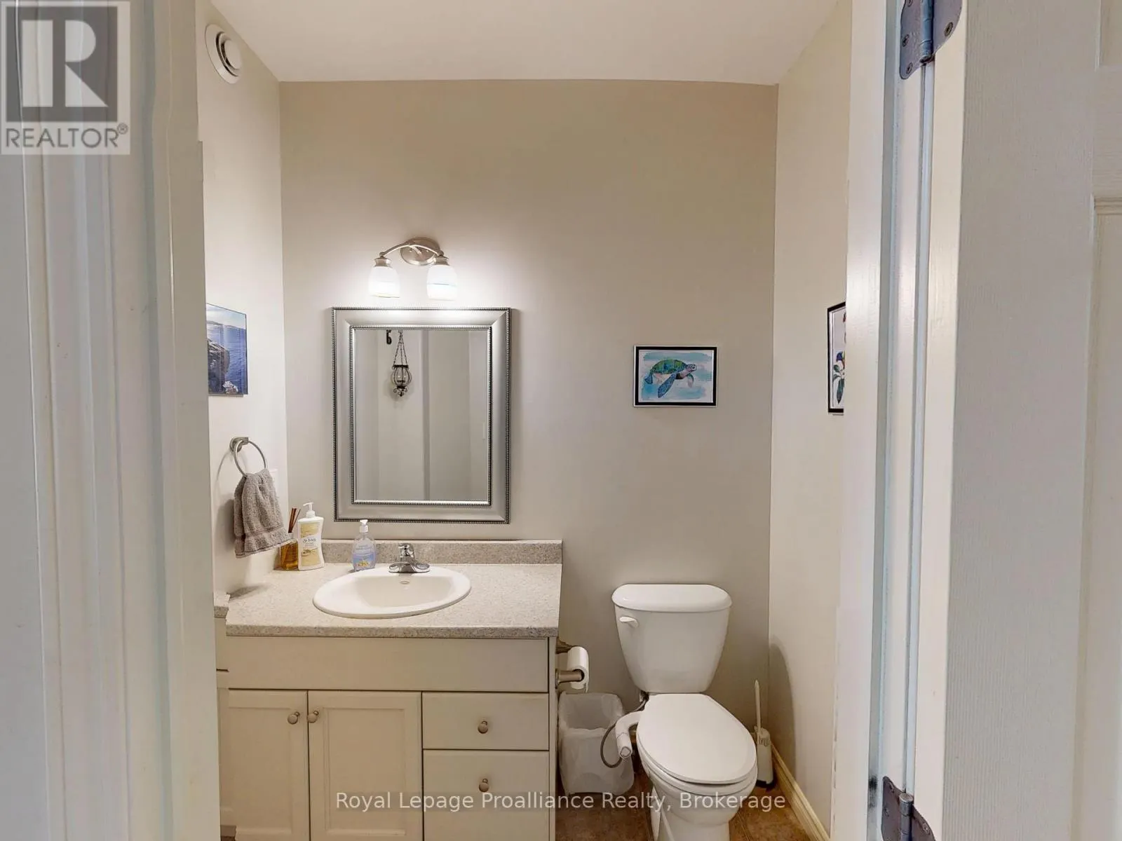 33 - 194 HAIG ROAD #33