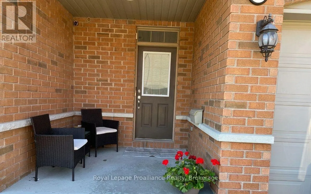 33 - 194 HAIG ROAD #33