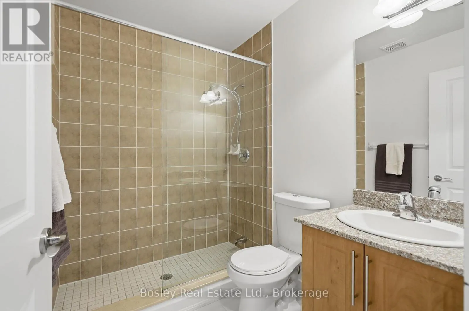 8 - 104 FARMGATE ROAD #8