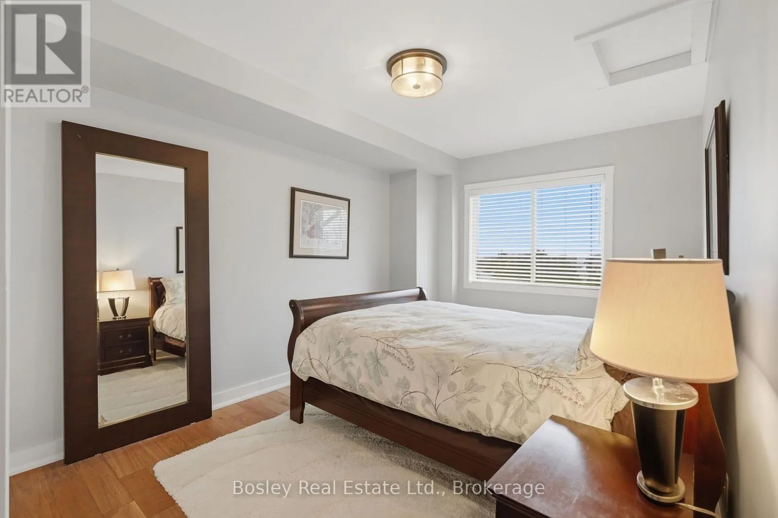 8 - 104 FARMGATE ROAD #8