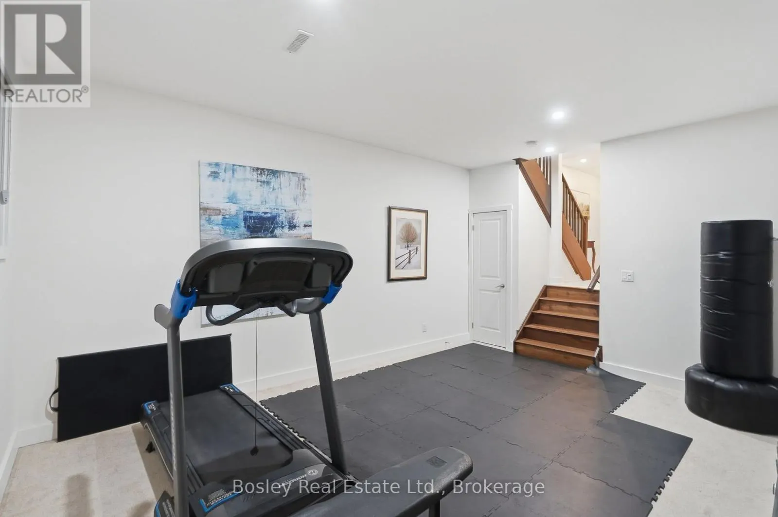 8 - 104 FARMGATE ROAD #8