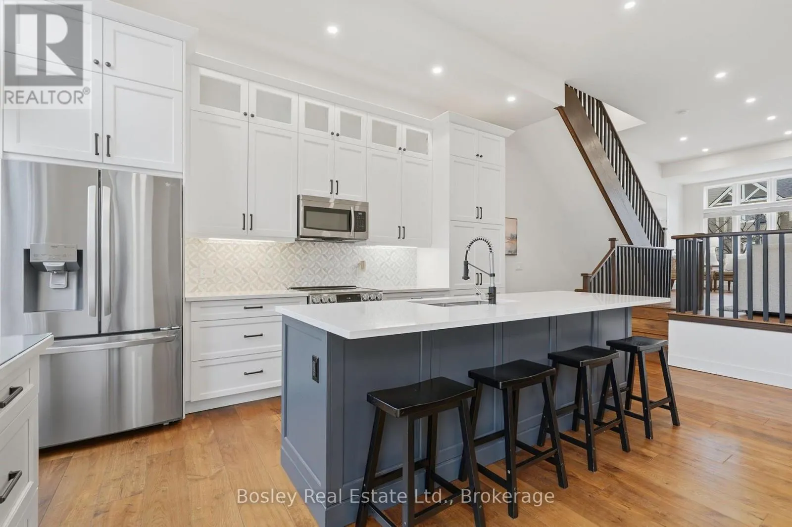 8 - 104 FARMGATE ROAD #8