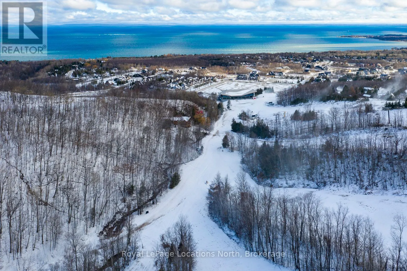 16 - 242 ARROWHEAD ROAD #16