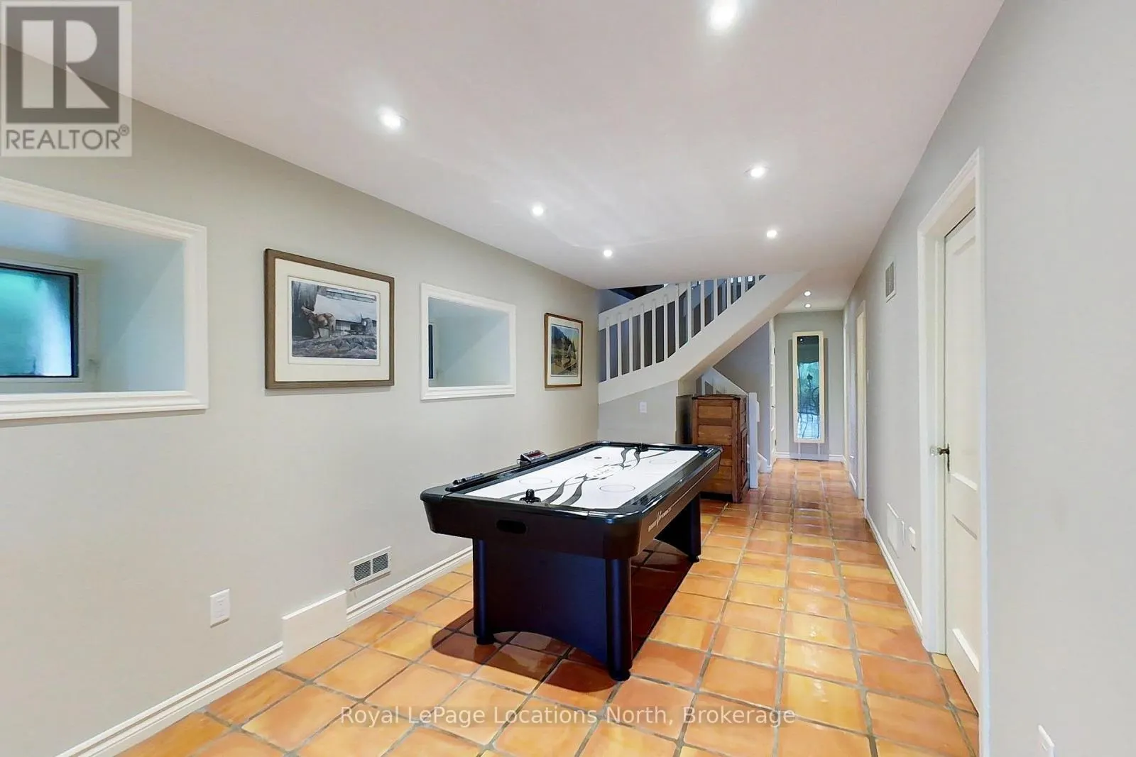 40 ALICE STREET E