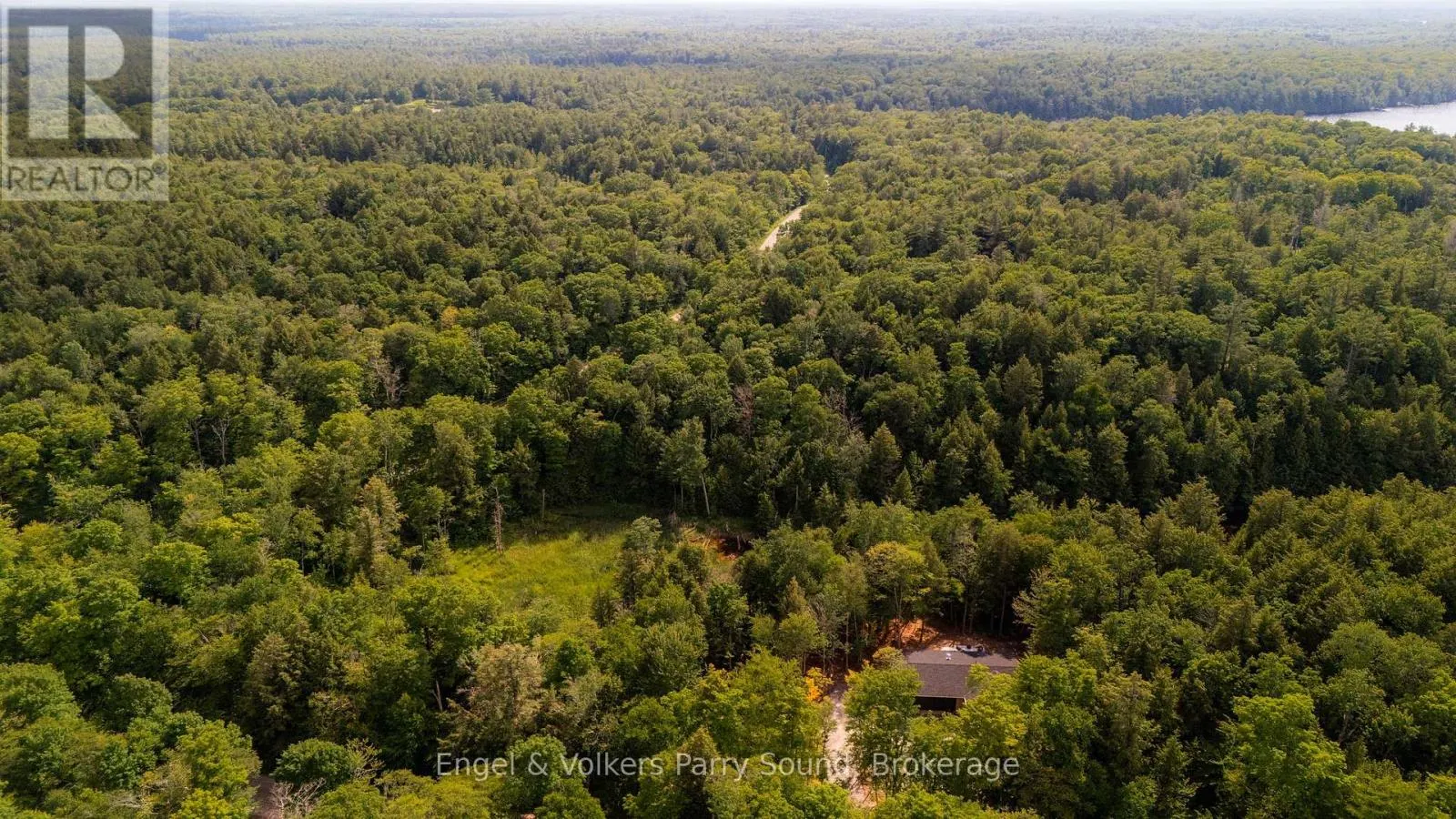 15 BEECHWOOD DRIVE