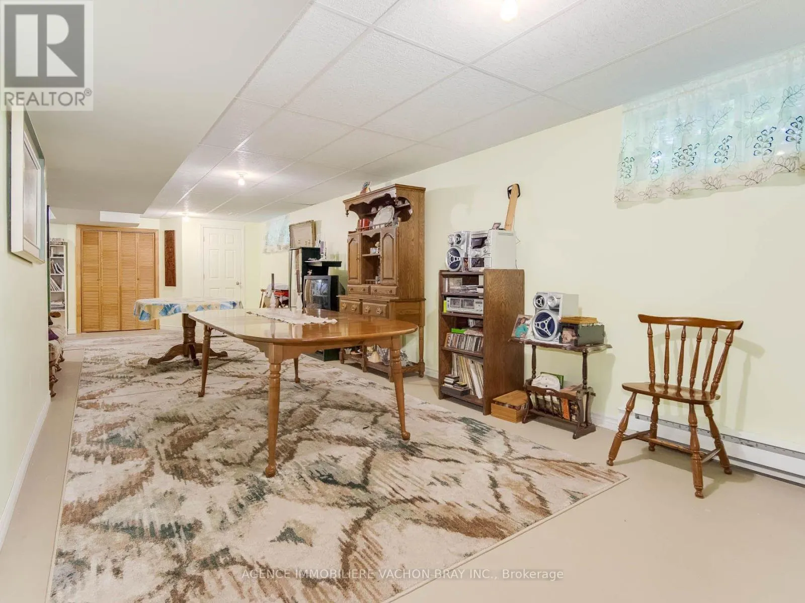 20233 MAPLE ROAD