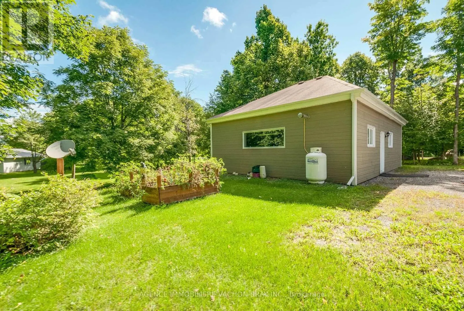 20233 MAPLE ROAD