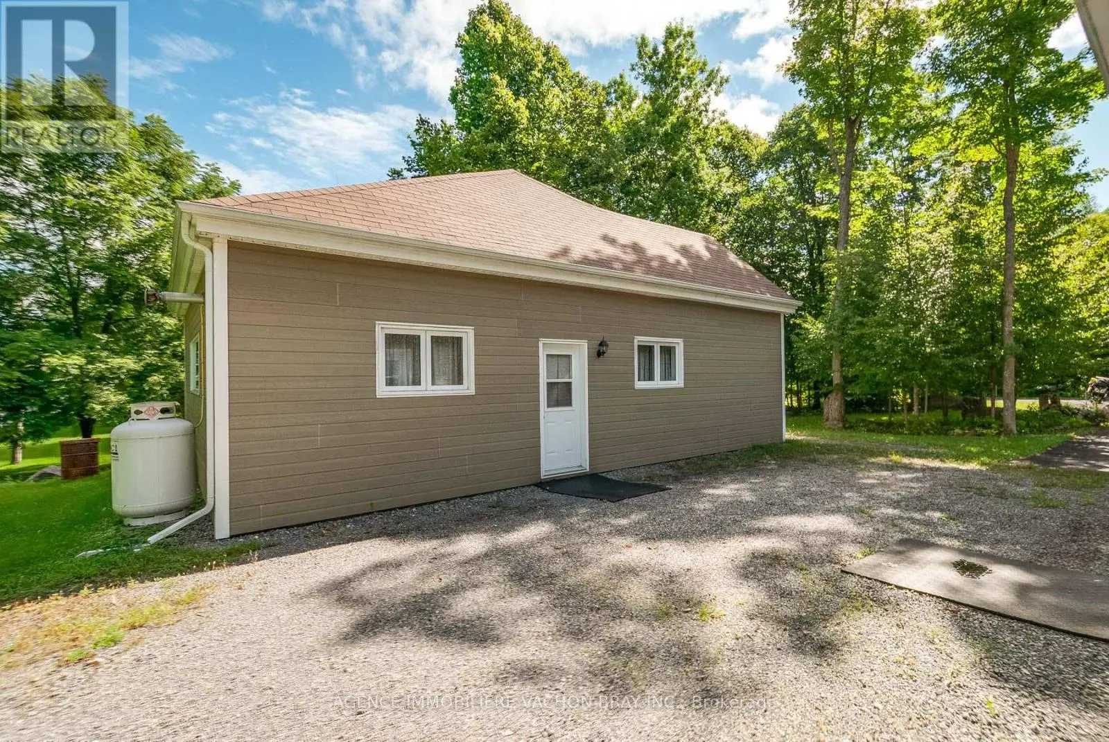 20233 MAPLE ROAD