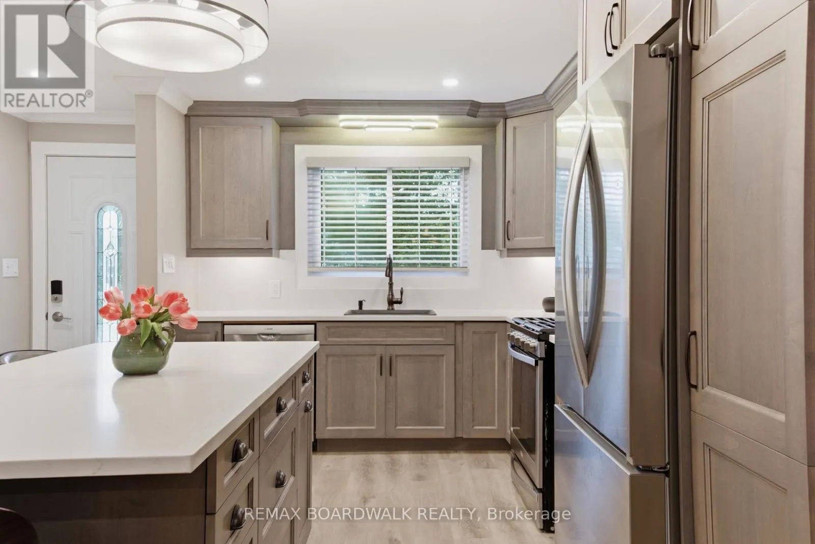11 MAPLE AVENUE