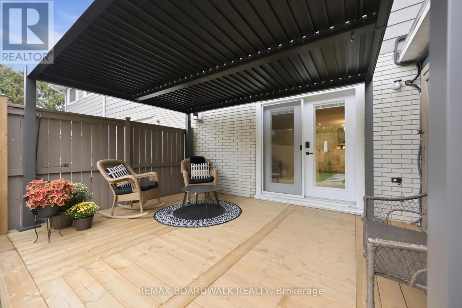 11 MAPLE AVENUE