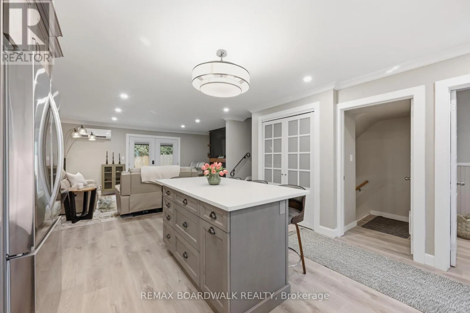 11 MAPLE AVENUE