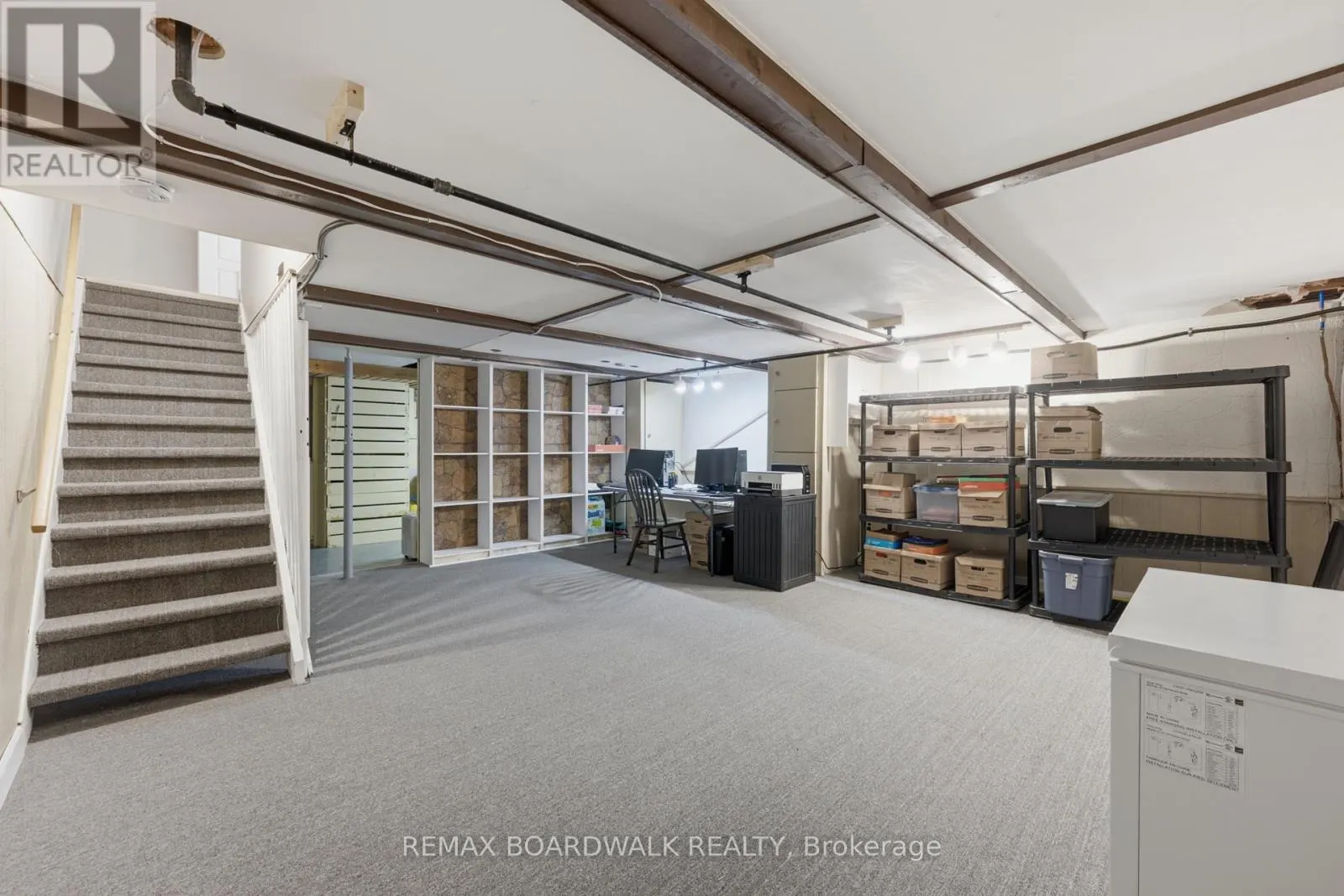 11 MAPLE AVENUE