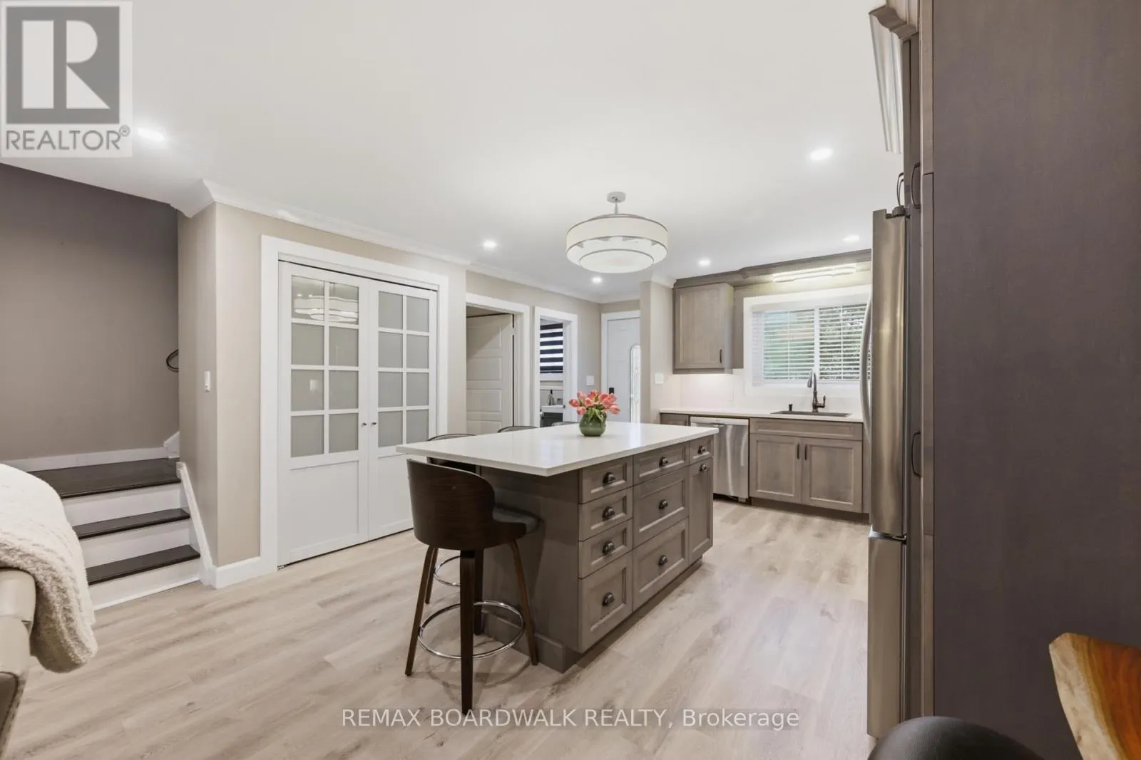 11 MAPLE AVENUE