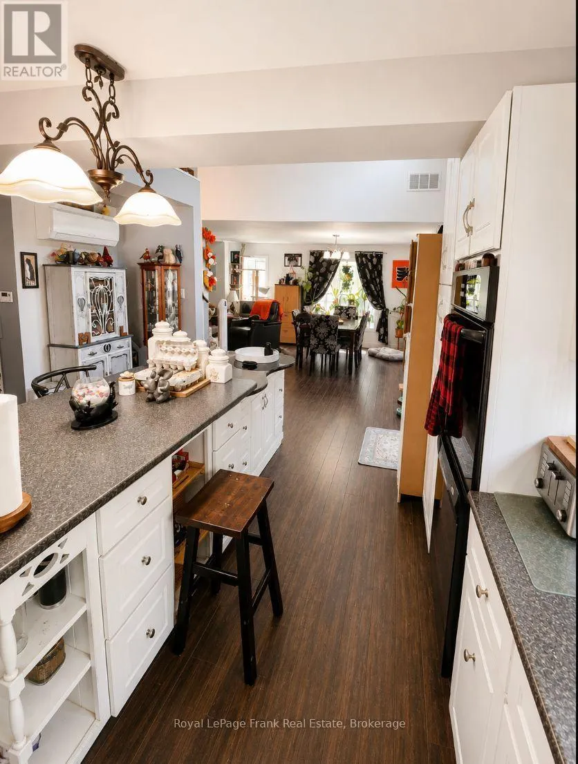 1630 MUSCLOW GREENVIEW ROAD