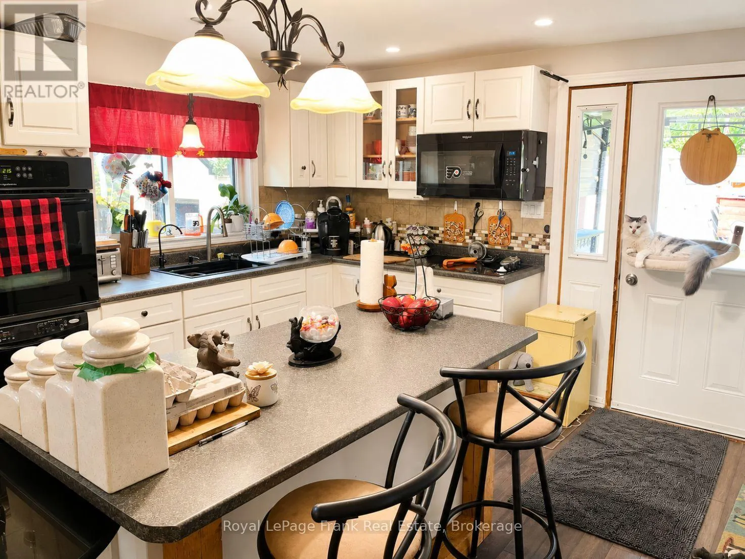 1630 MUSCLOW GREENVIEW ROAD