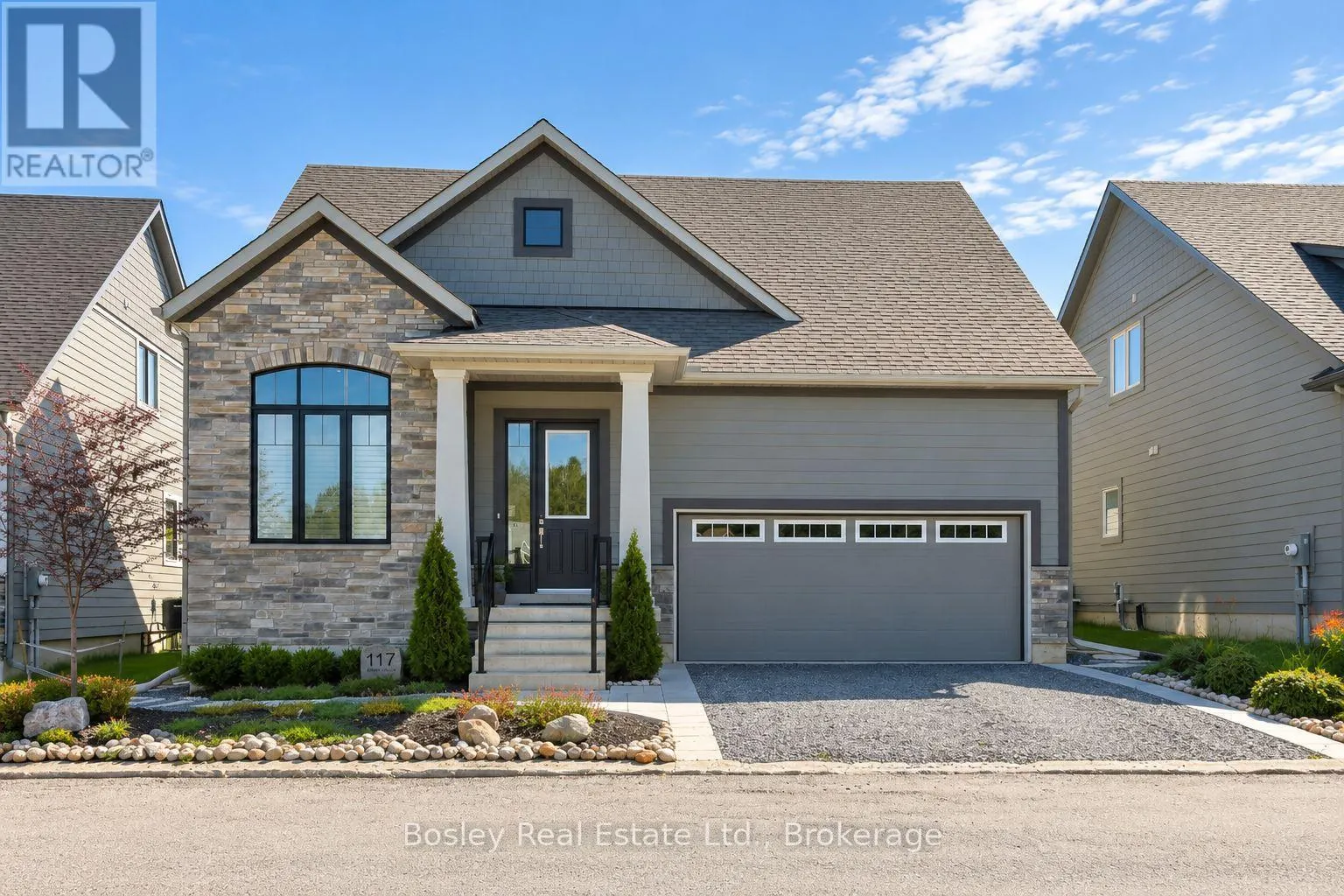17 - 117 BEACON DRIVE #17