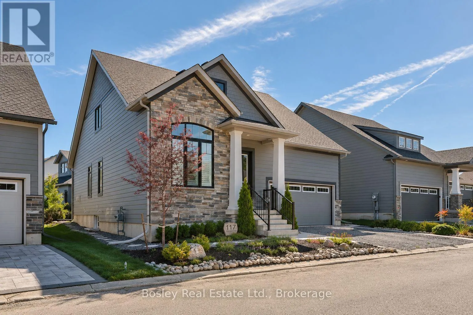 17 - 117 BEACON DRIVE #17