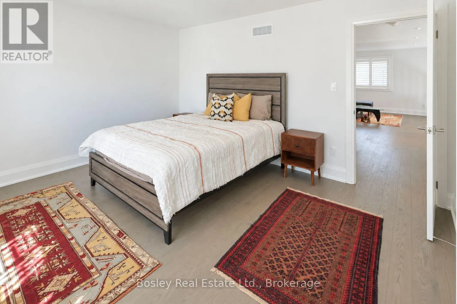 17 - 117 BEACON DRIVE #17