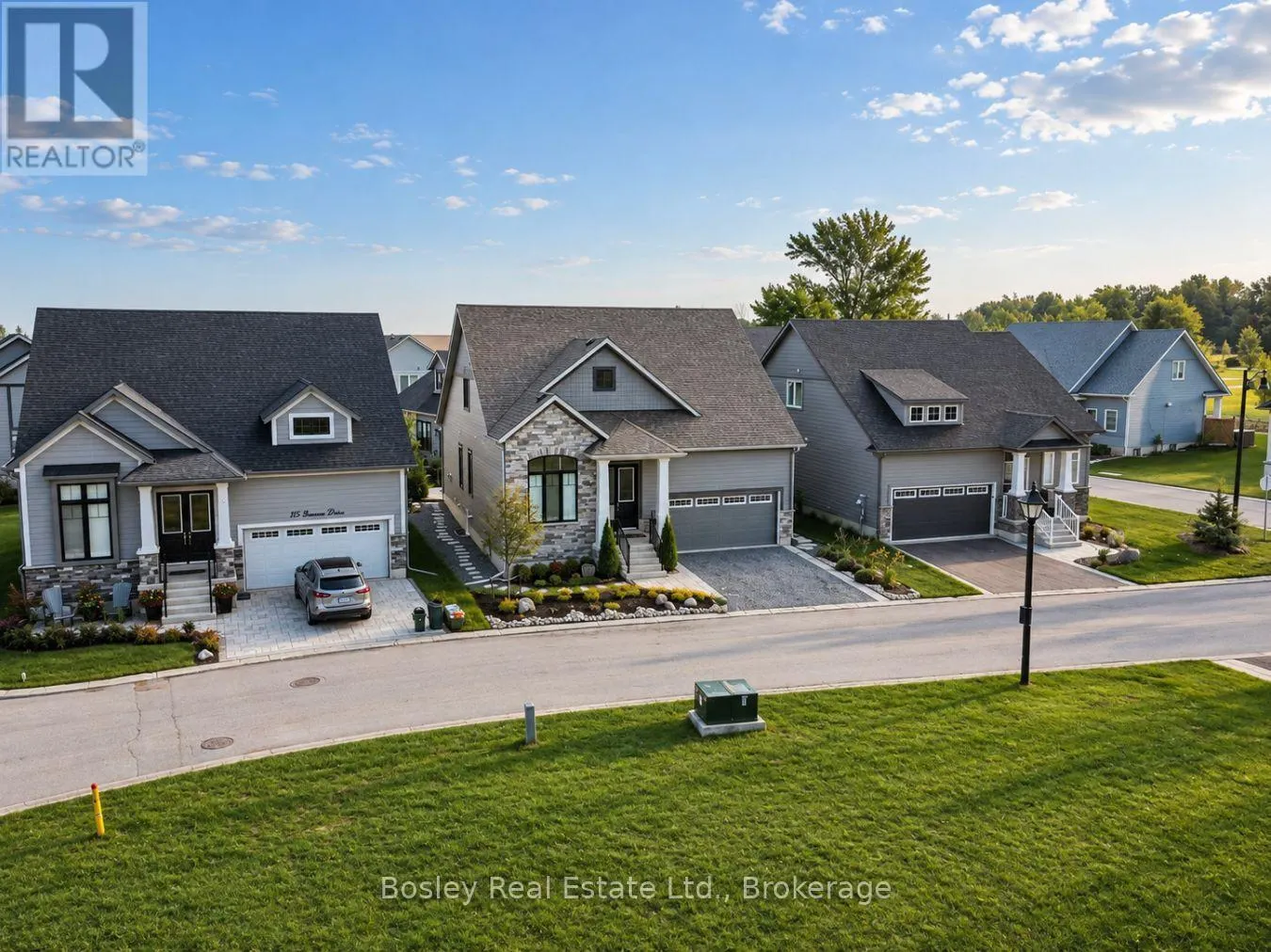 17 - 117 BEACON DRIVE #17